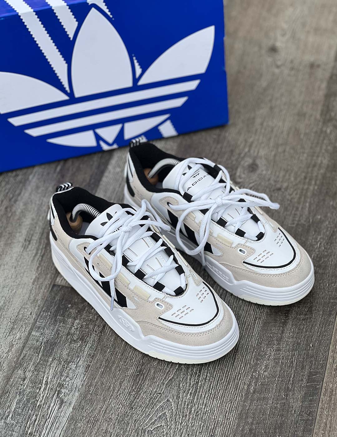 Adidas 2000