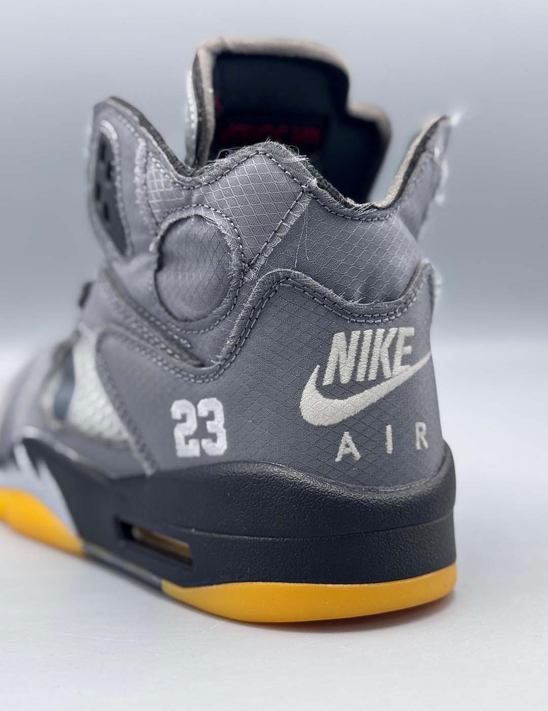 Jordan 5 Retro Off-White Muslin