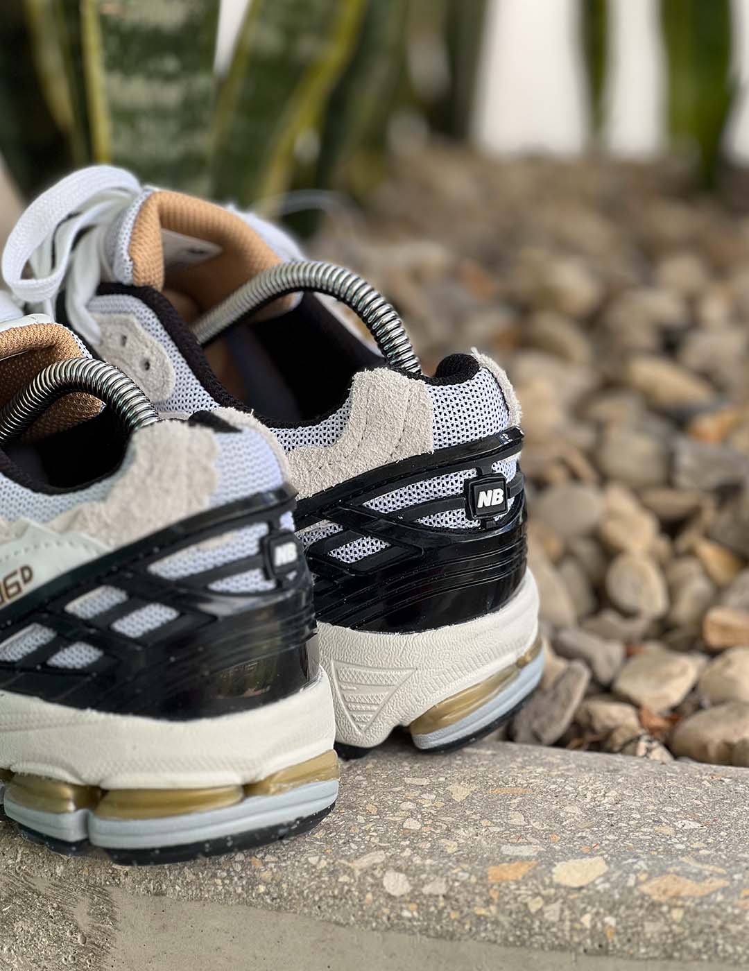 New Balance 1906R