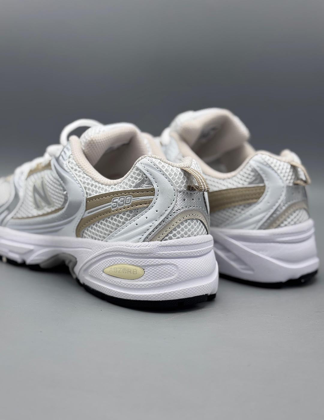 New Balance 530