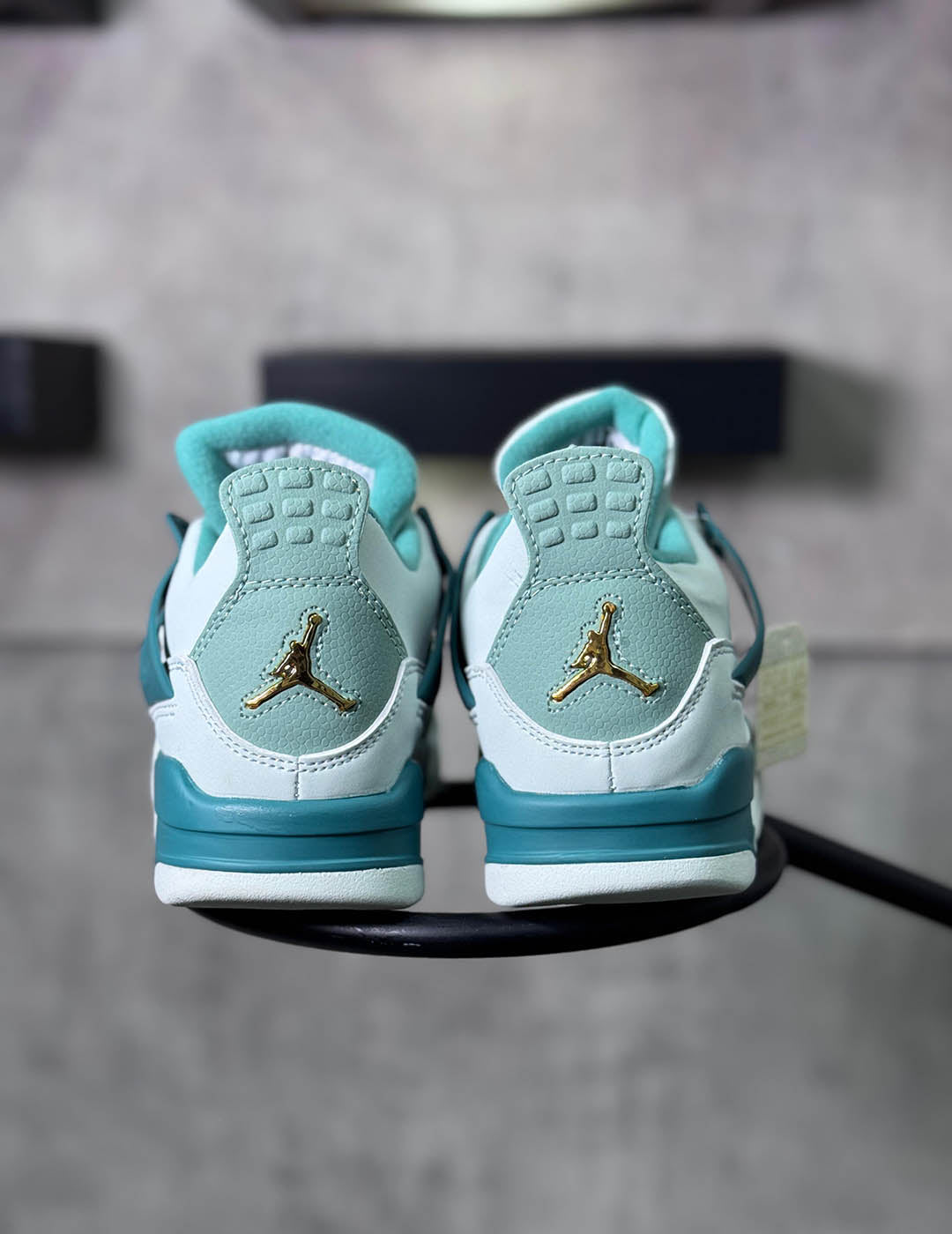 Jordan Retro 4