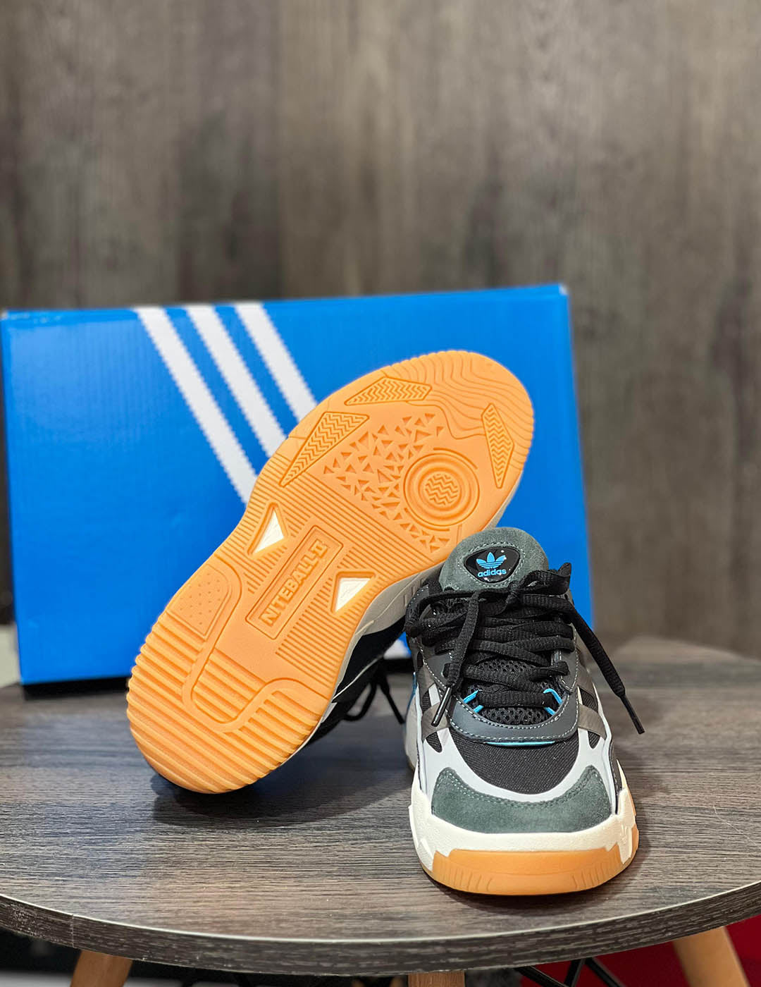 Adidas Niteball