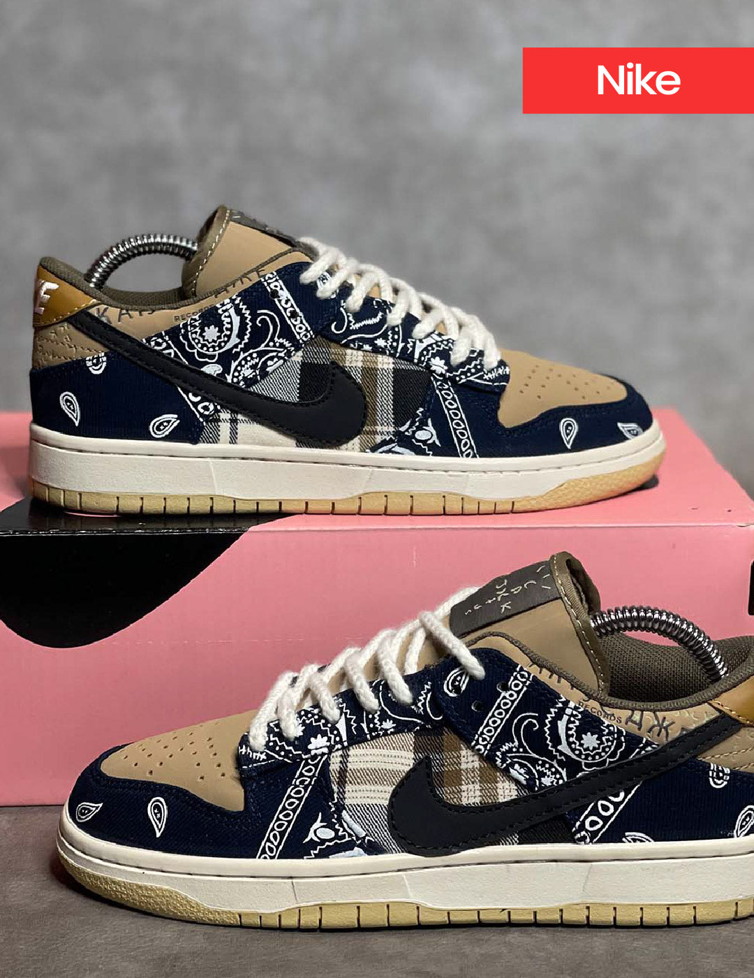 Nike SB Dunk Low x Travis Scott