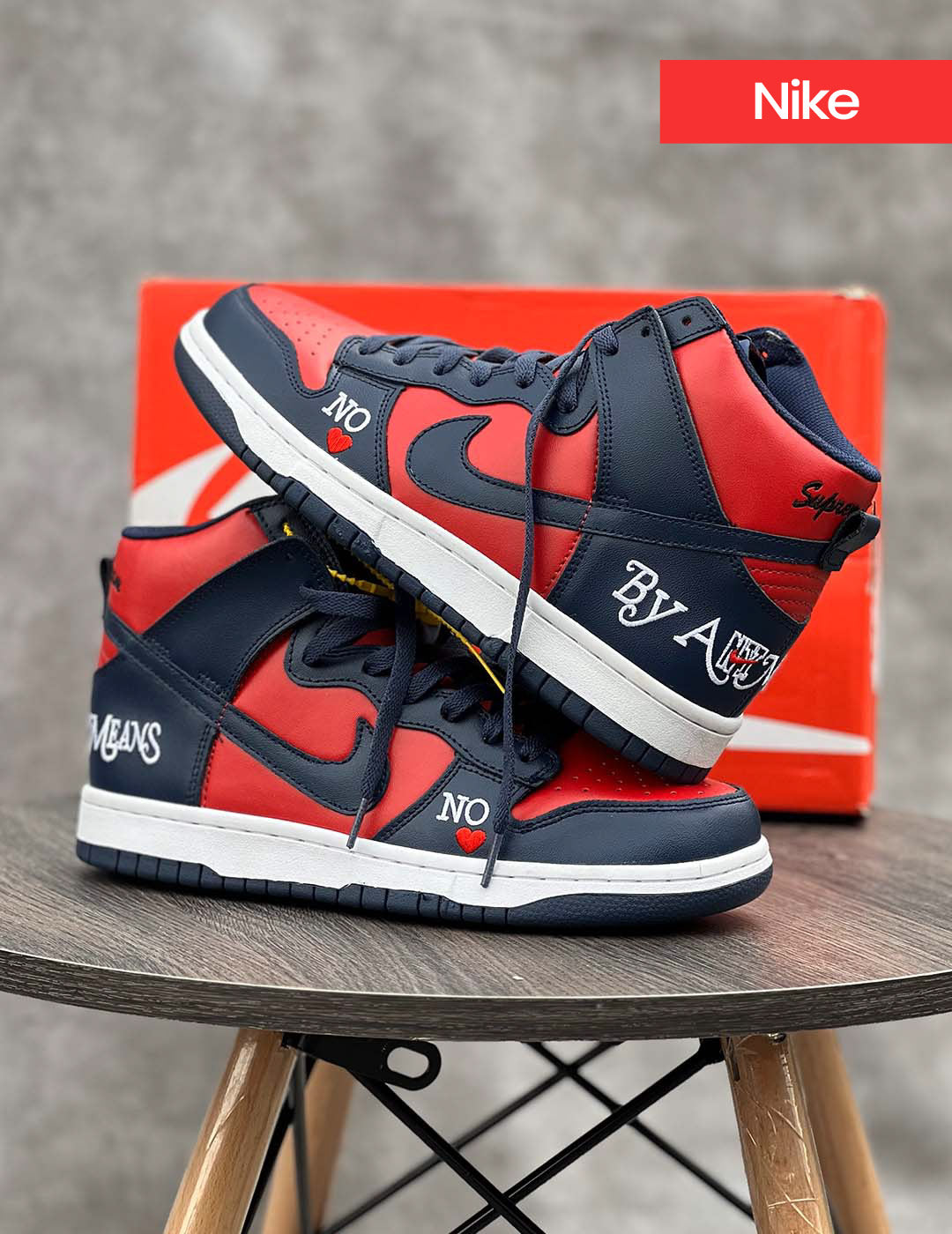 Nike SB Dunk Low x Supreme