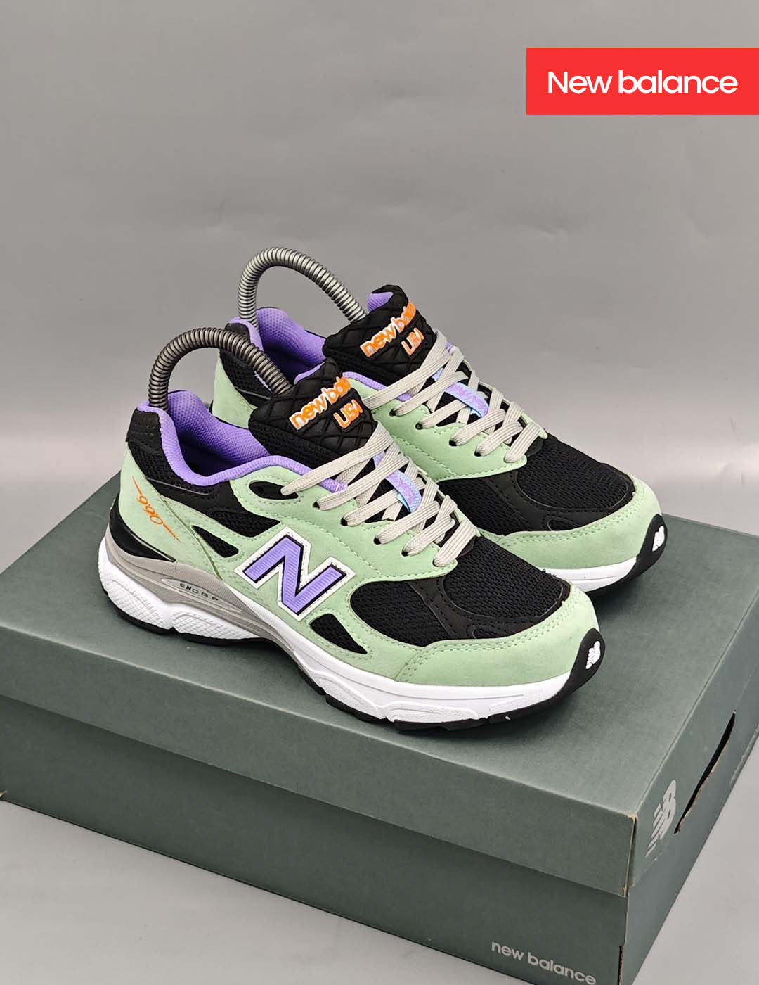 New Balance 990v3