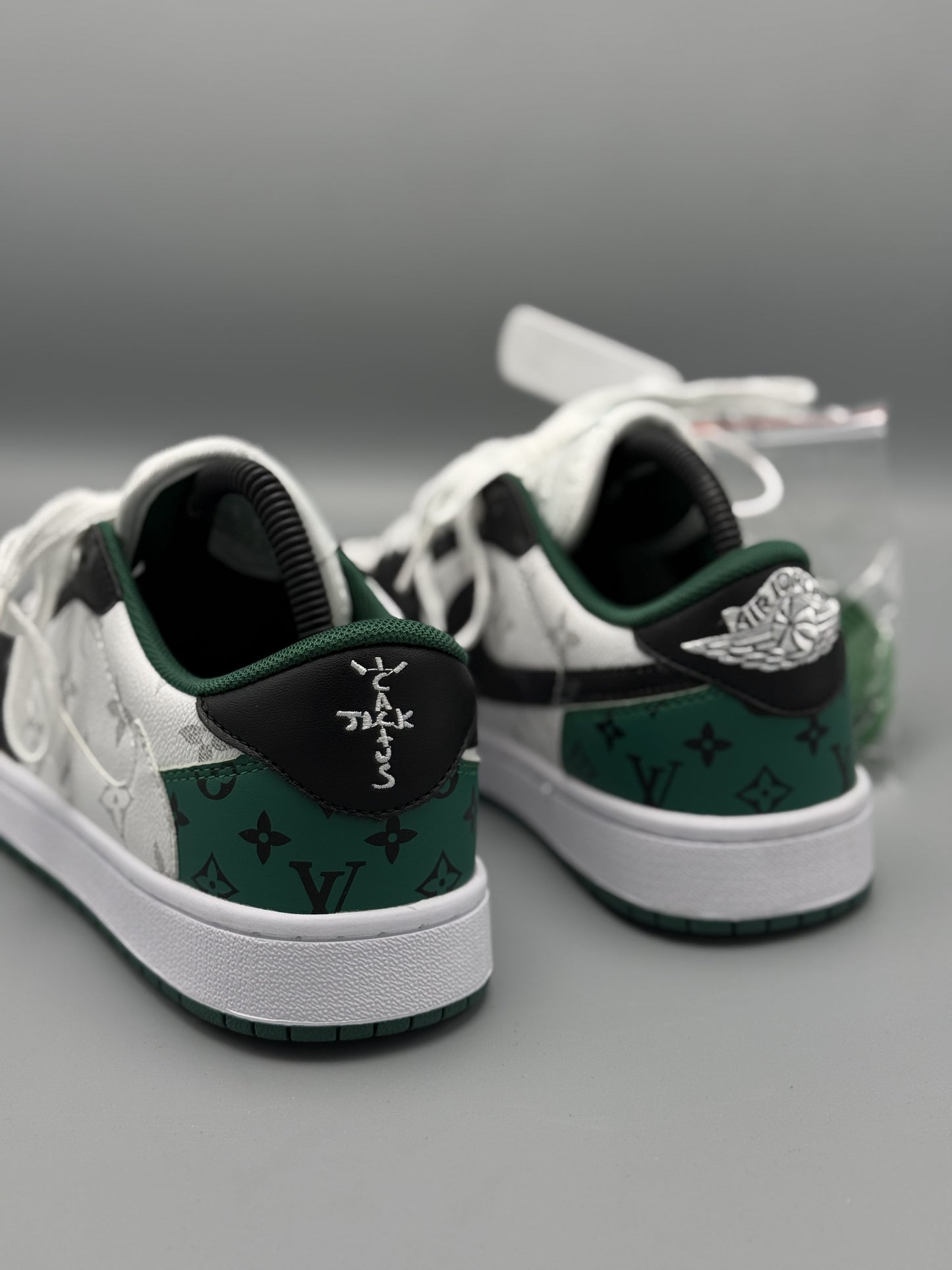 Air Jordan 1 Low Louis Vuitton
