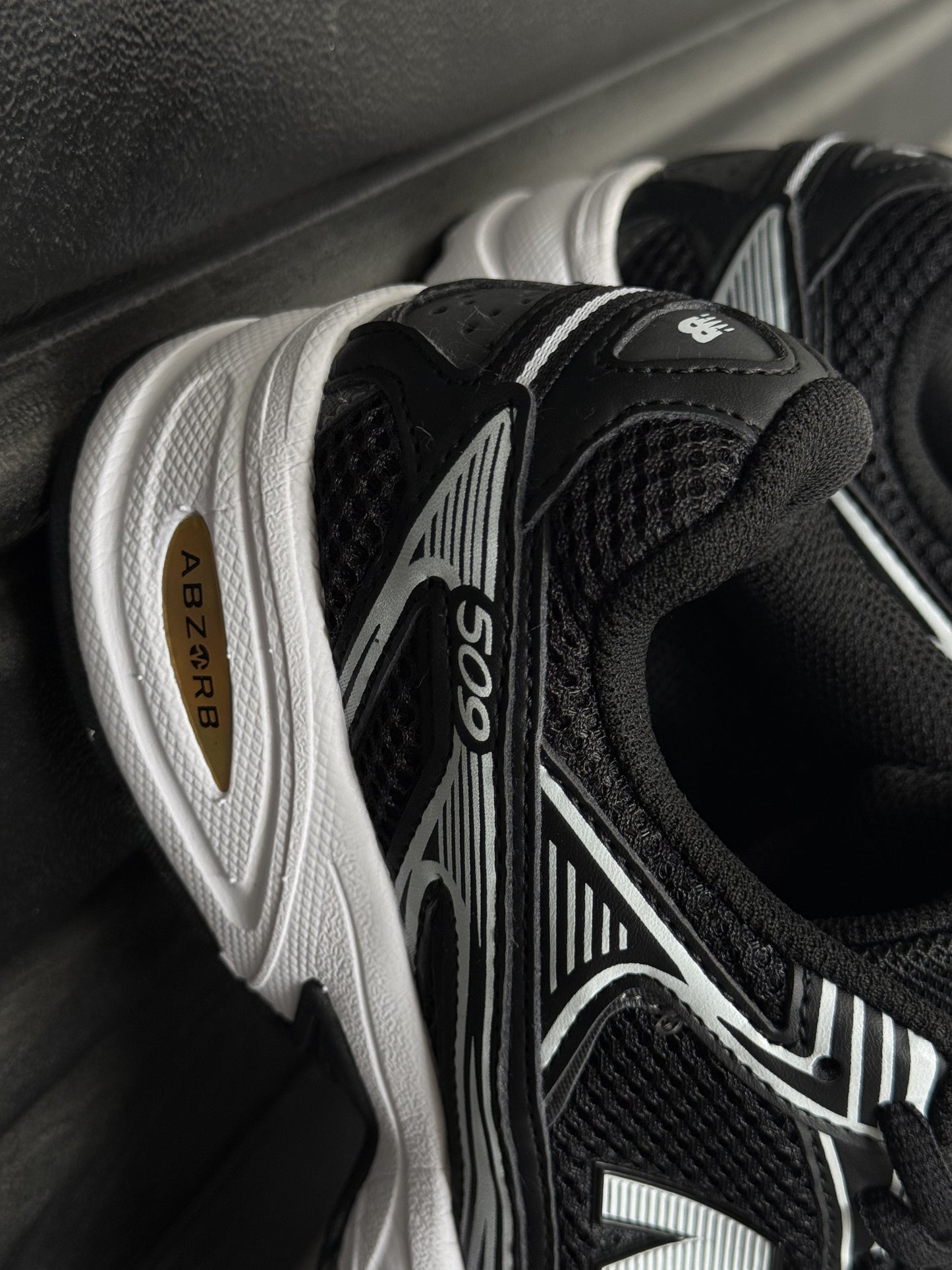 🚀 New Balance 509 Black – Estilo runner que impone respeto