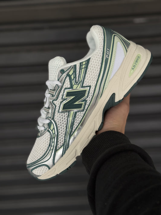 New Balance 725 Green Edition – Estilo Retro Futurista