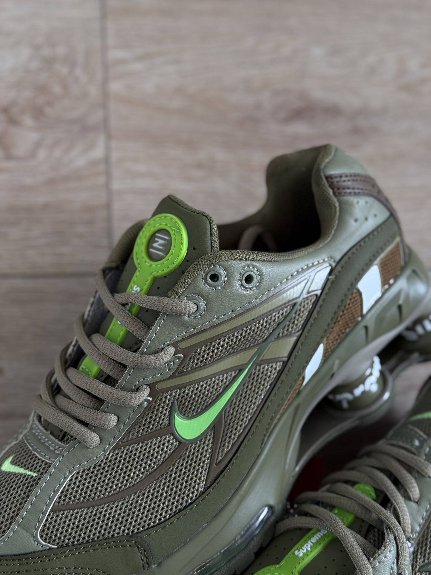 Nike shows ride x Supreme Olive Green