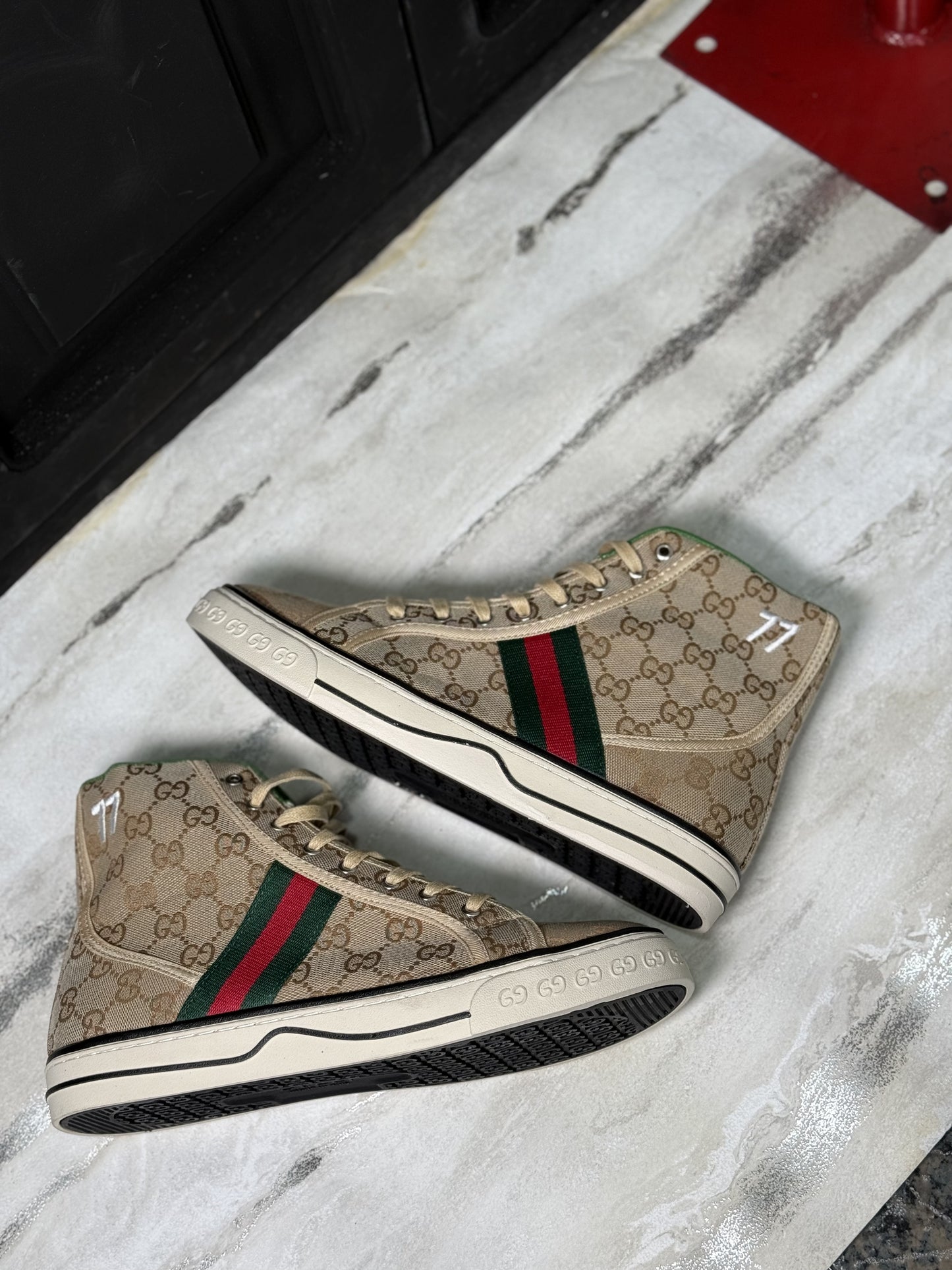 Gucci 1977