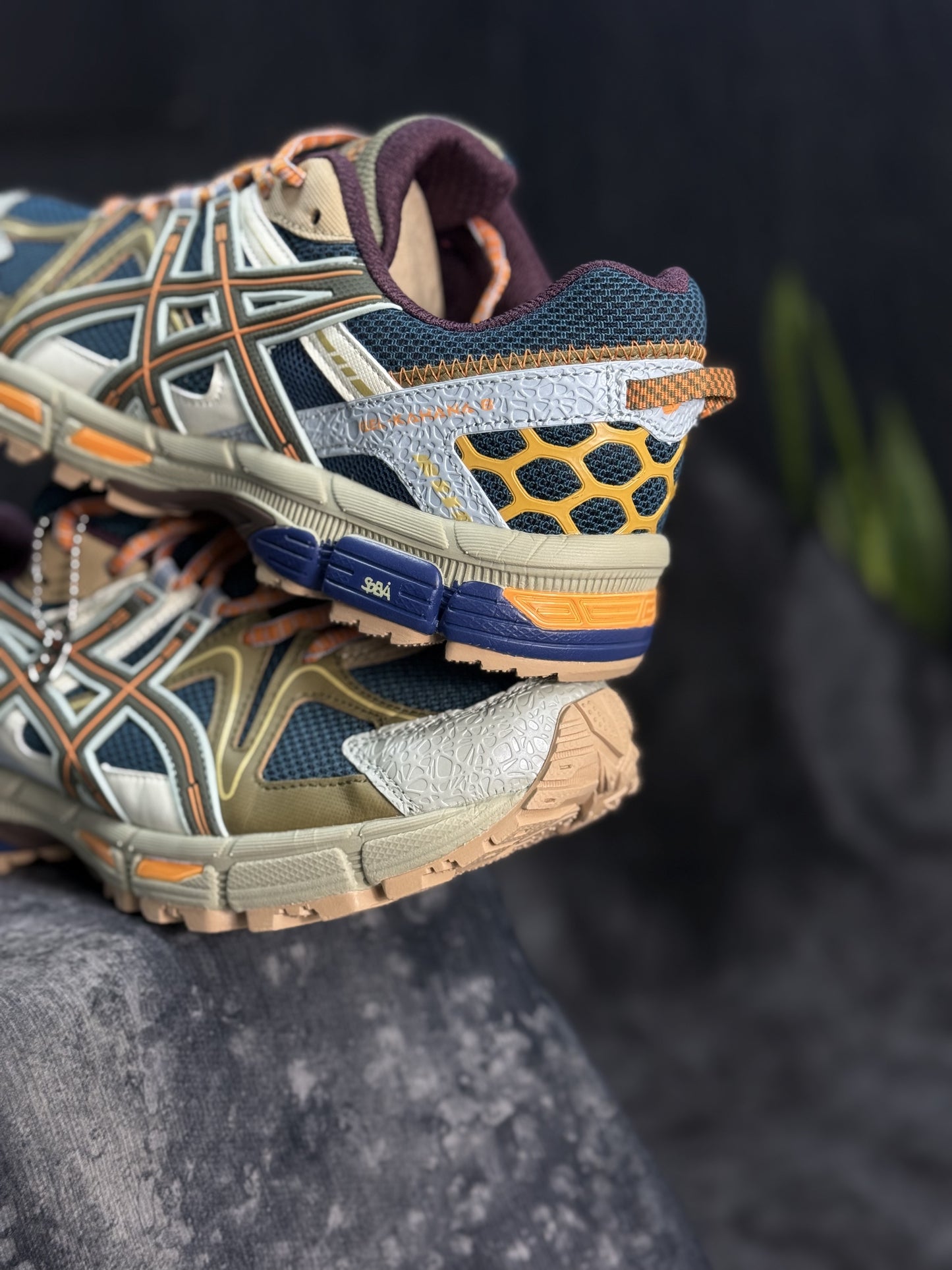 ASICS.