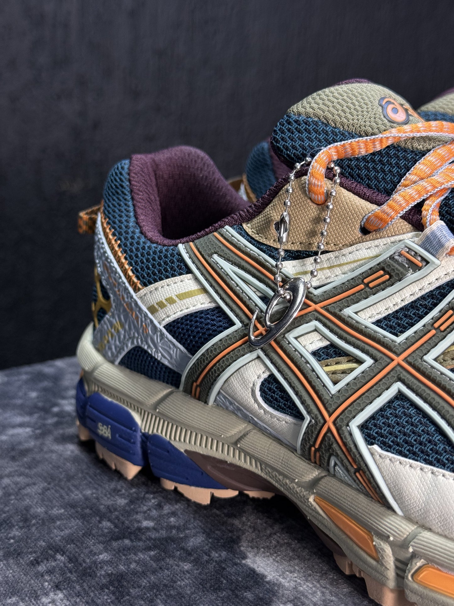 ASICS.