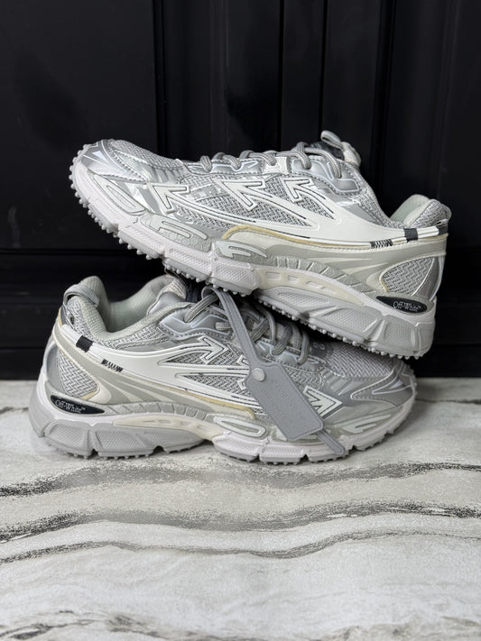 Off White Be Right Back