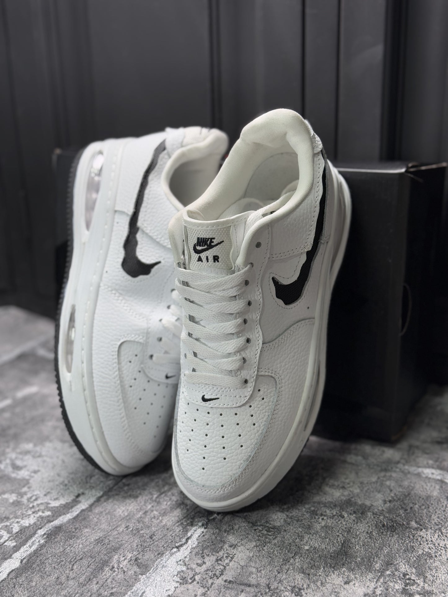 Nike Air Force 1