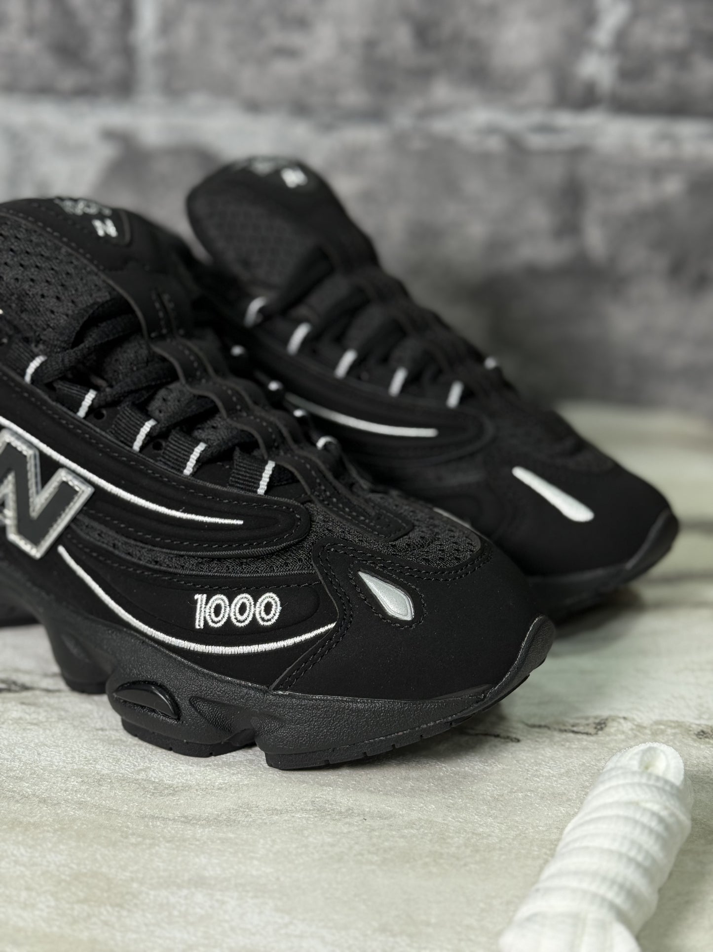 New Balance 1000