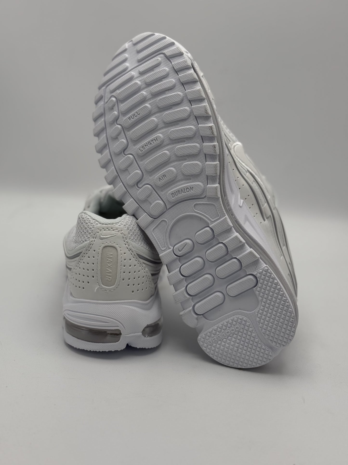 Nike Air Max 97 Blanco Perla – Máximo confort, estilo elevado