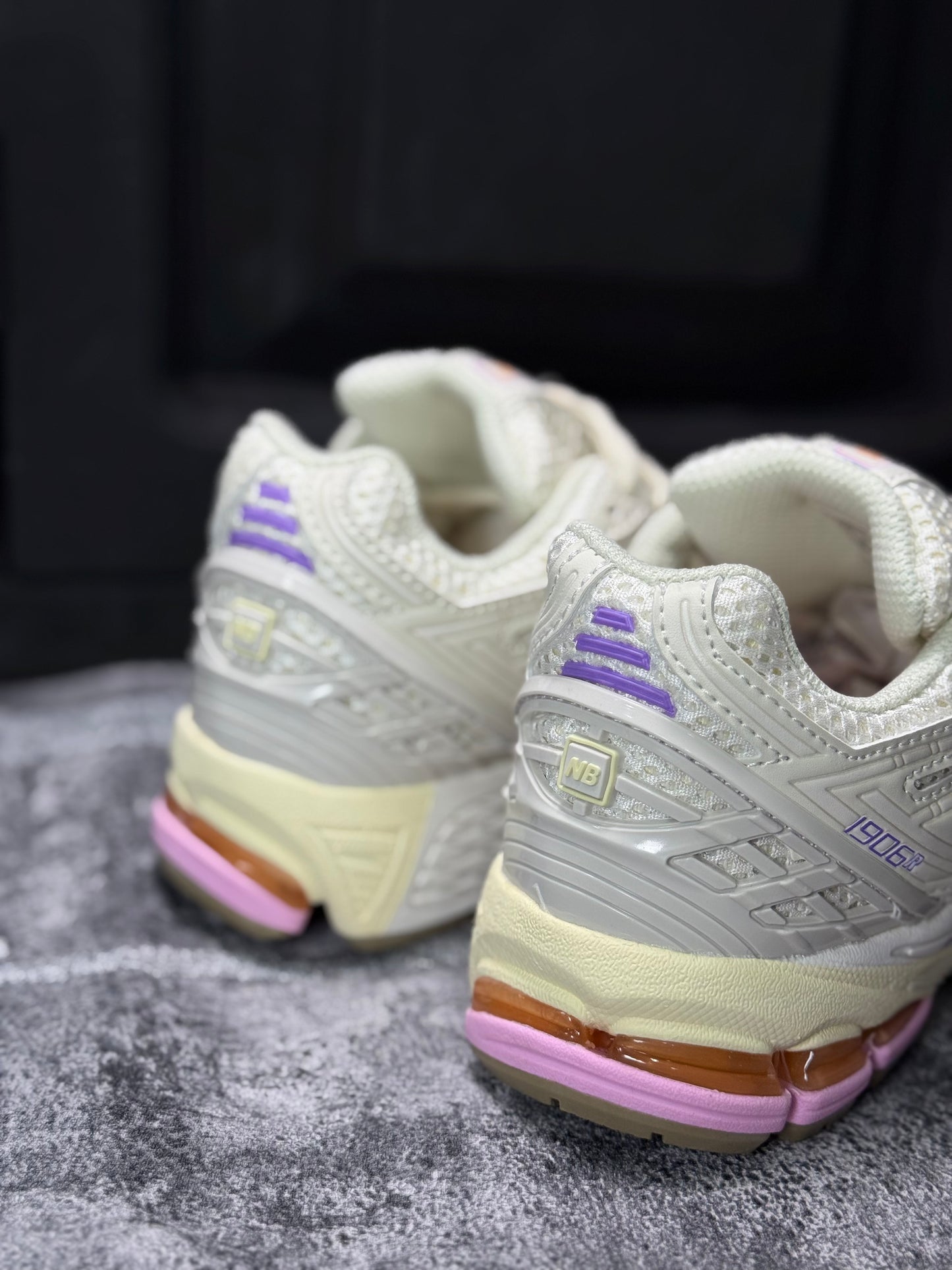 New Balance 1906