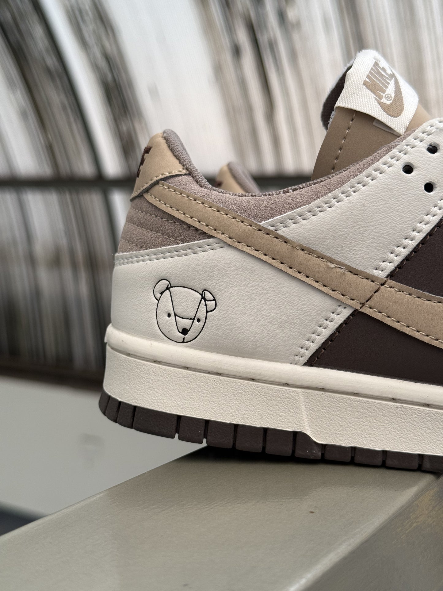 Nike SB Dunk Low "Osito"
