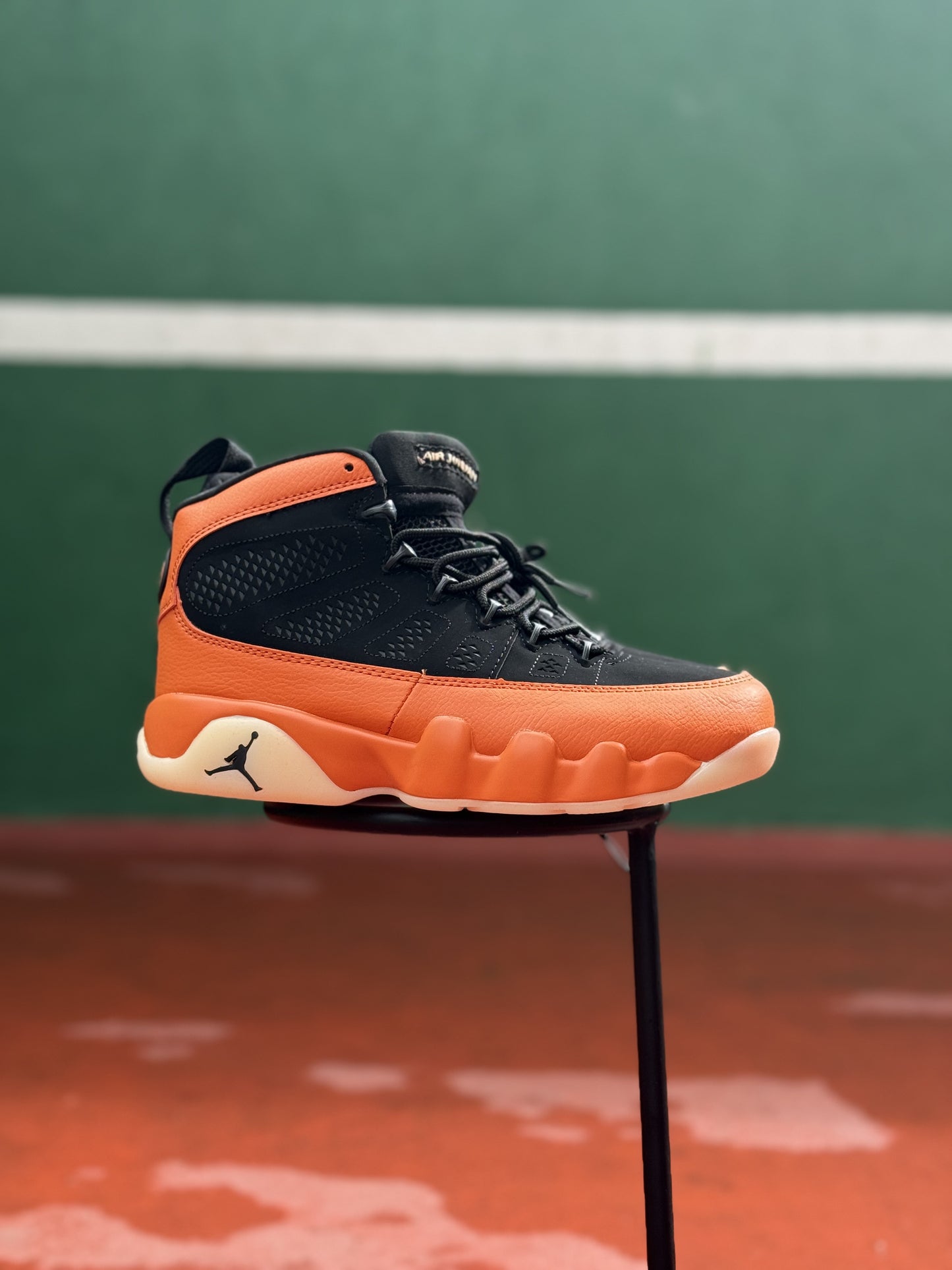 Jordan Retro 9