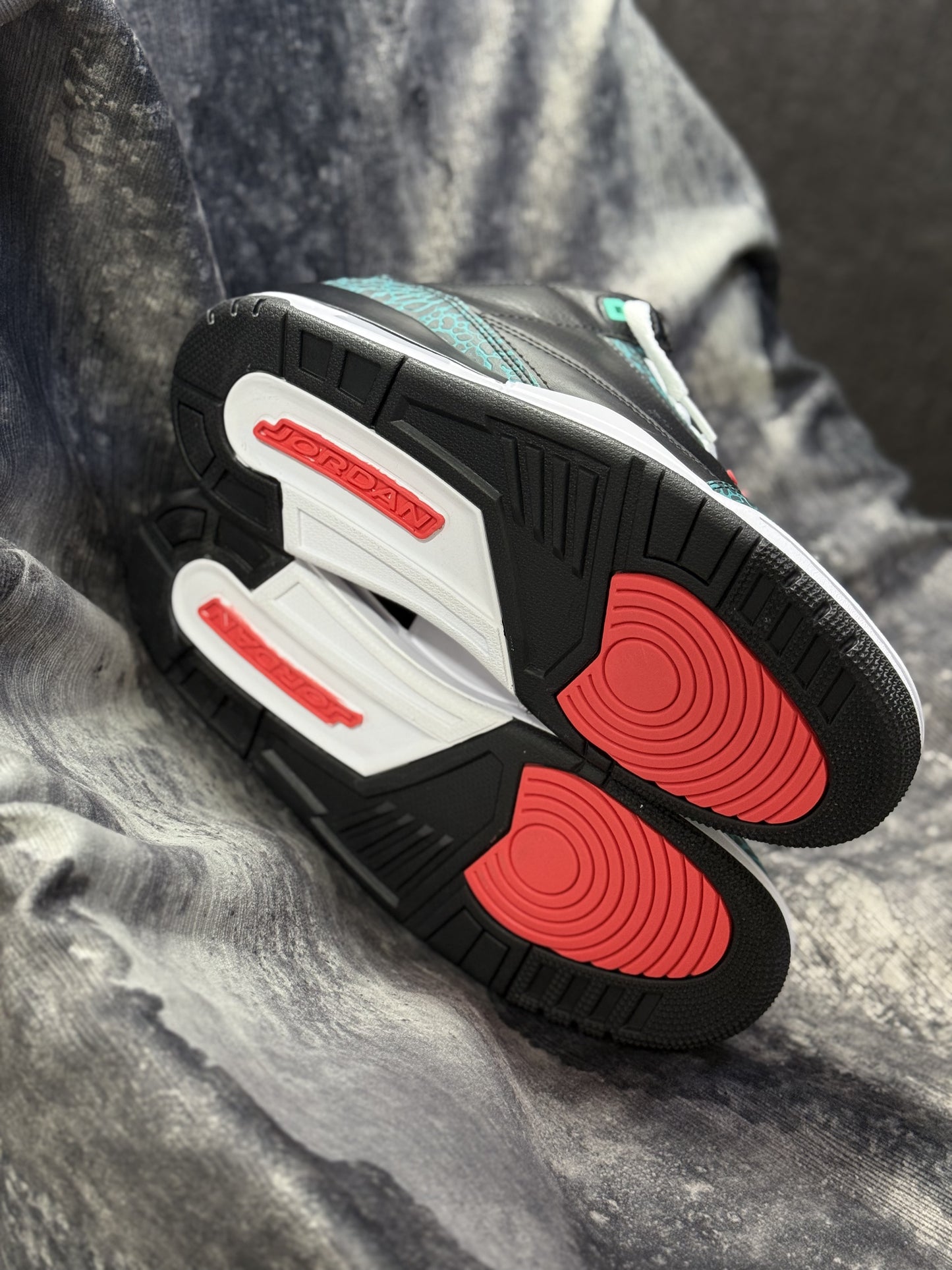 Air Jordan 3 Retro