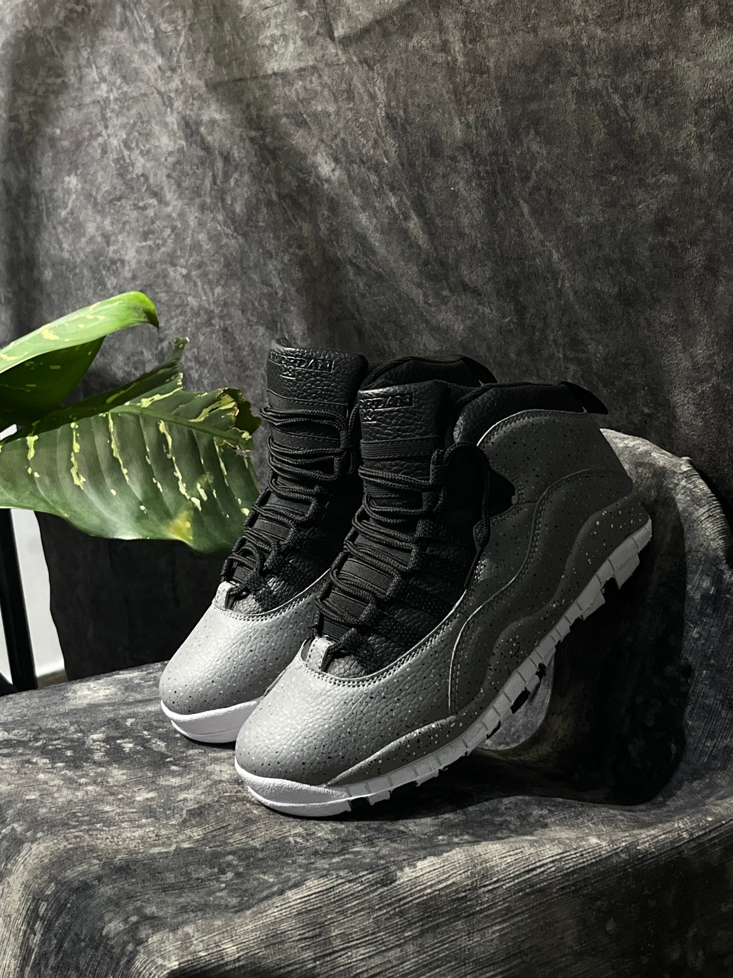 Air Jordan 10 Retro Light Smoke Grey