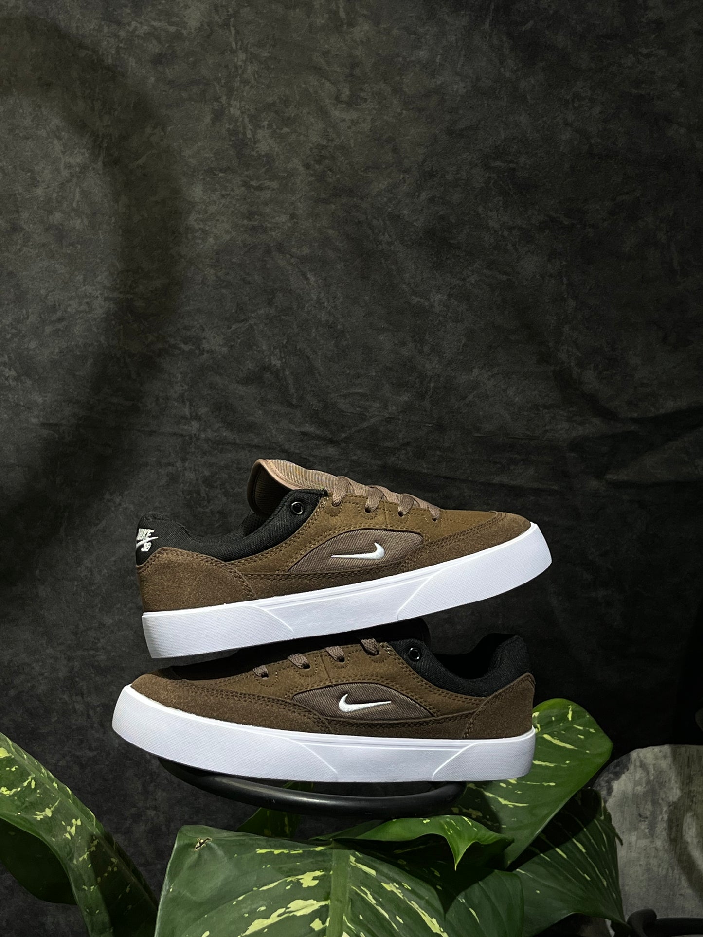 Nike SB Malor en color café
