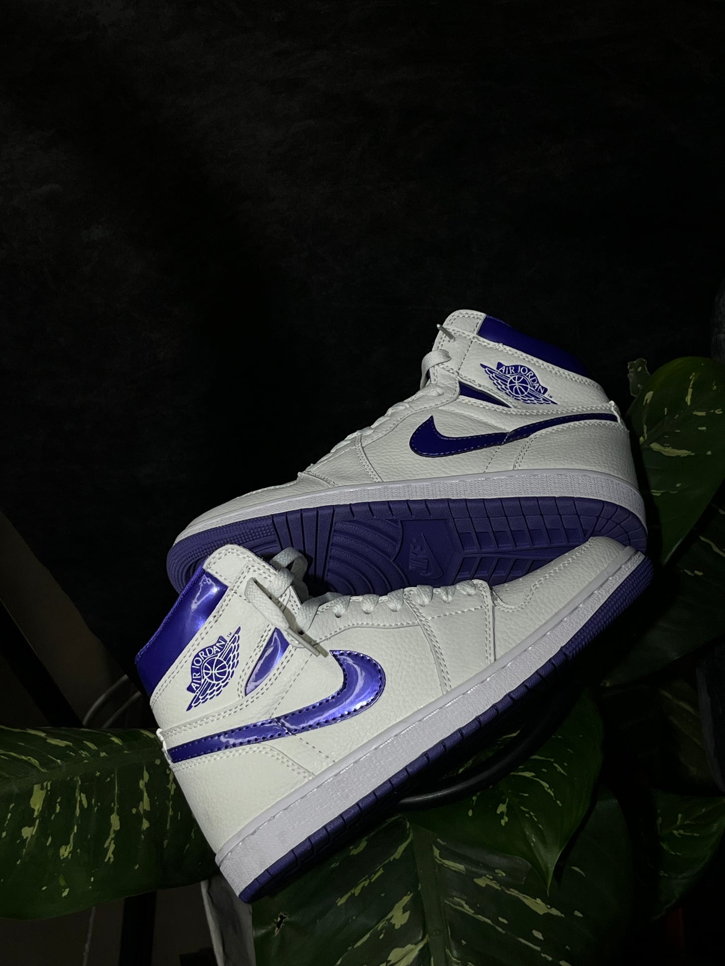 Jordan 1 Retro High Court en violeta