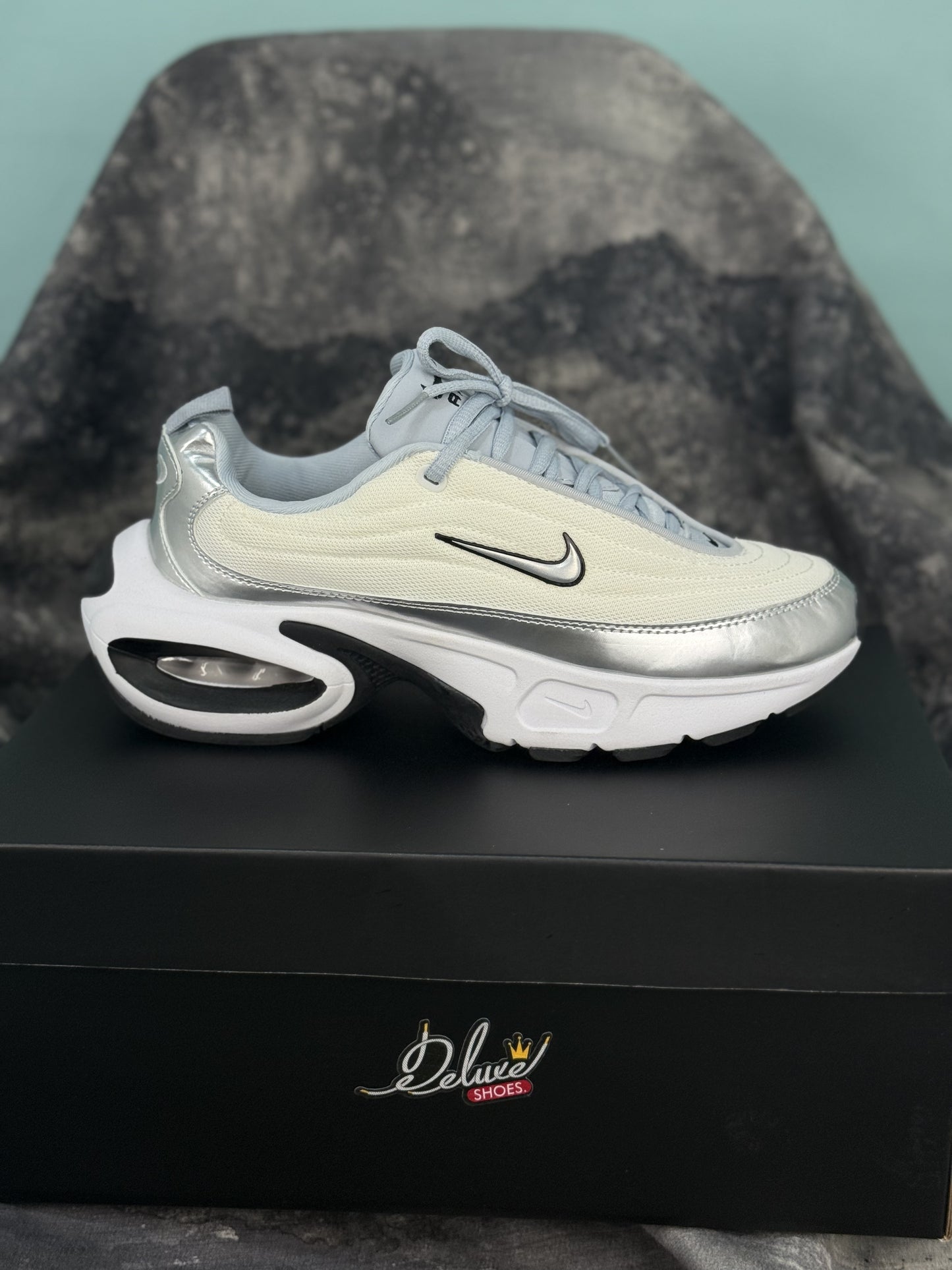 Nike Air Max Deluxe
