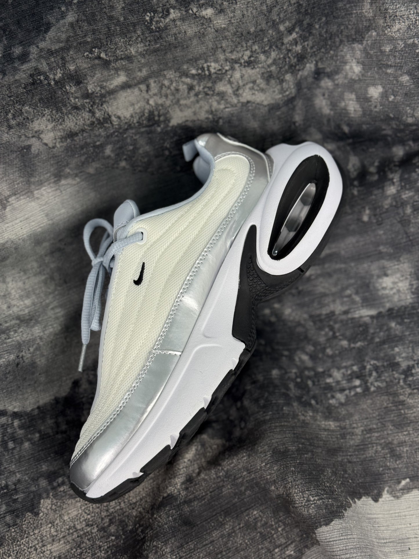 Nike Air Max Deluxe