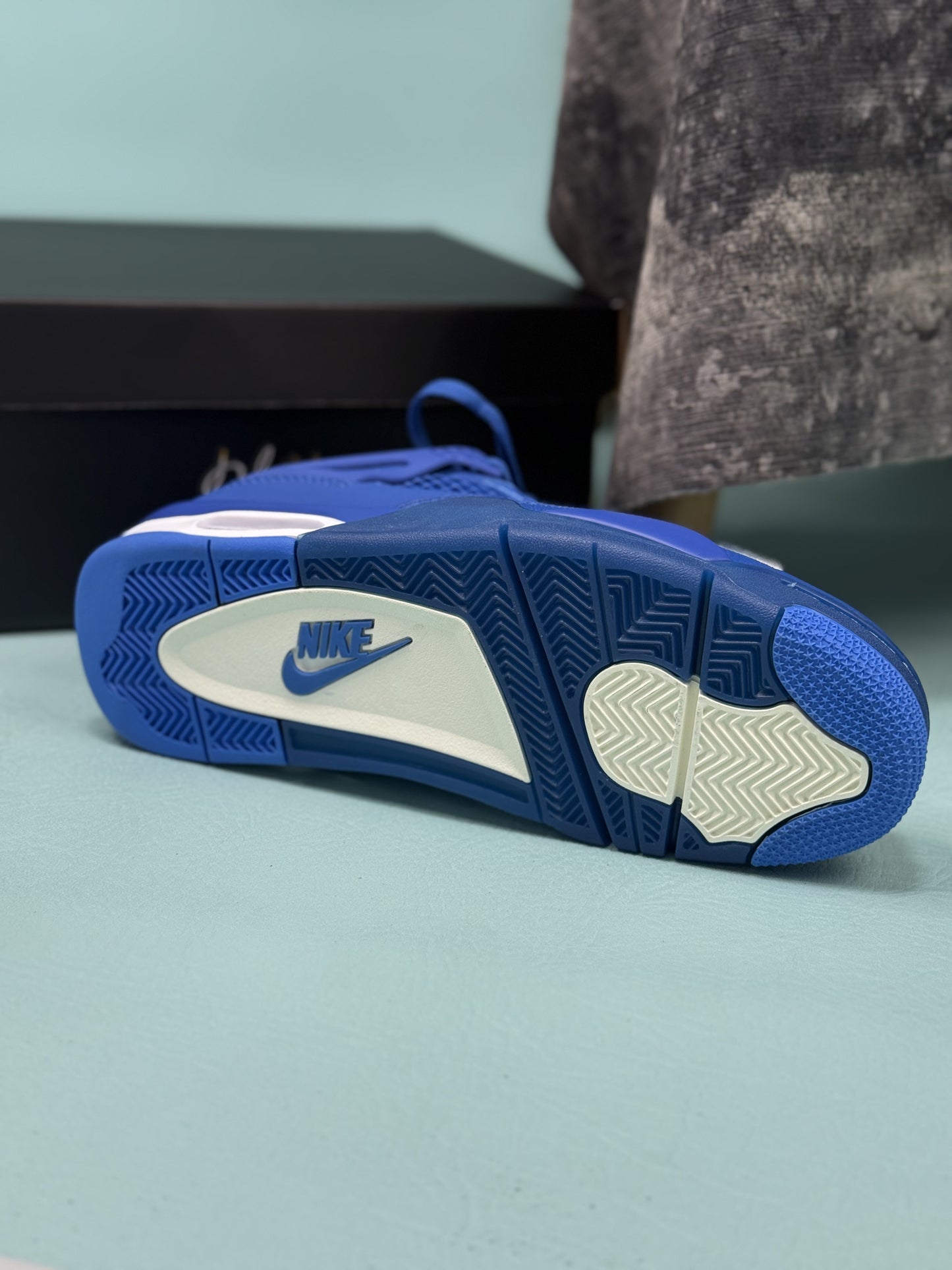 Air Jordan 4 “Royal Blue”