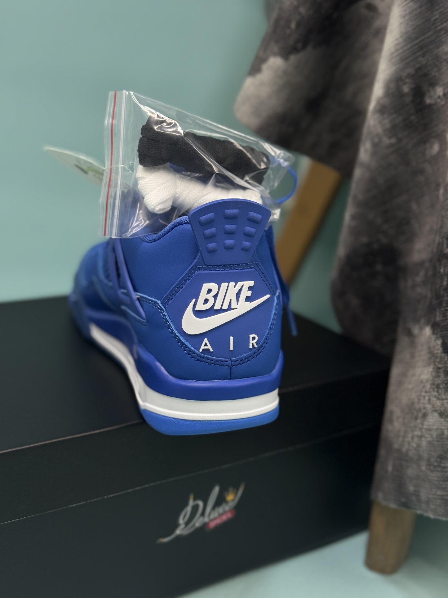 Air Jordan 4 “Royal Blue”