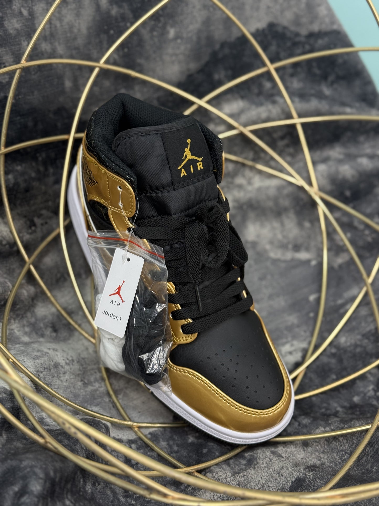 Air Jordan 1 Mid
