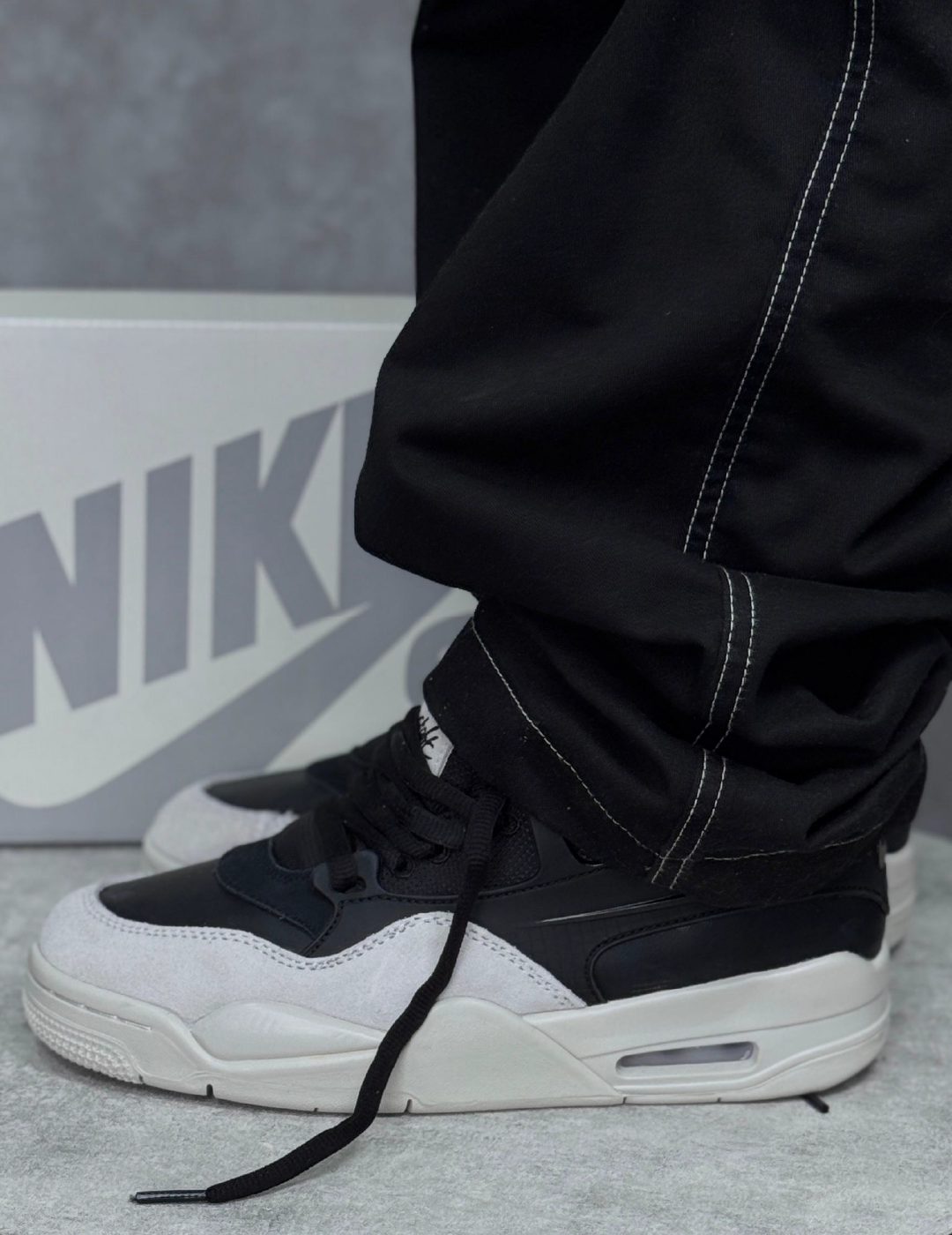 Jordan Black & White