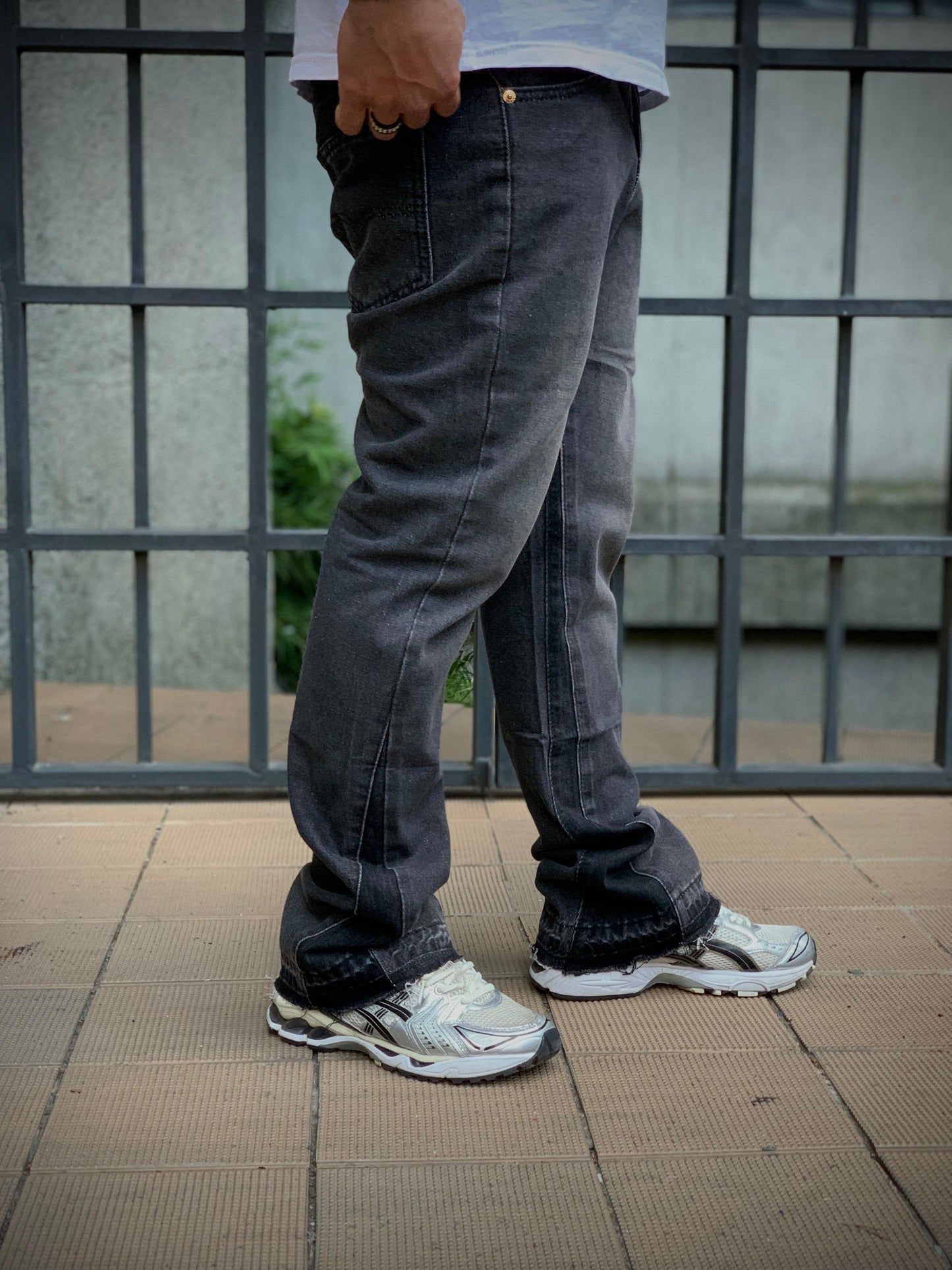 Pantalón tipo denim
