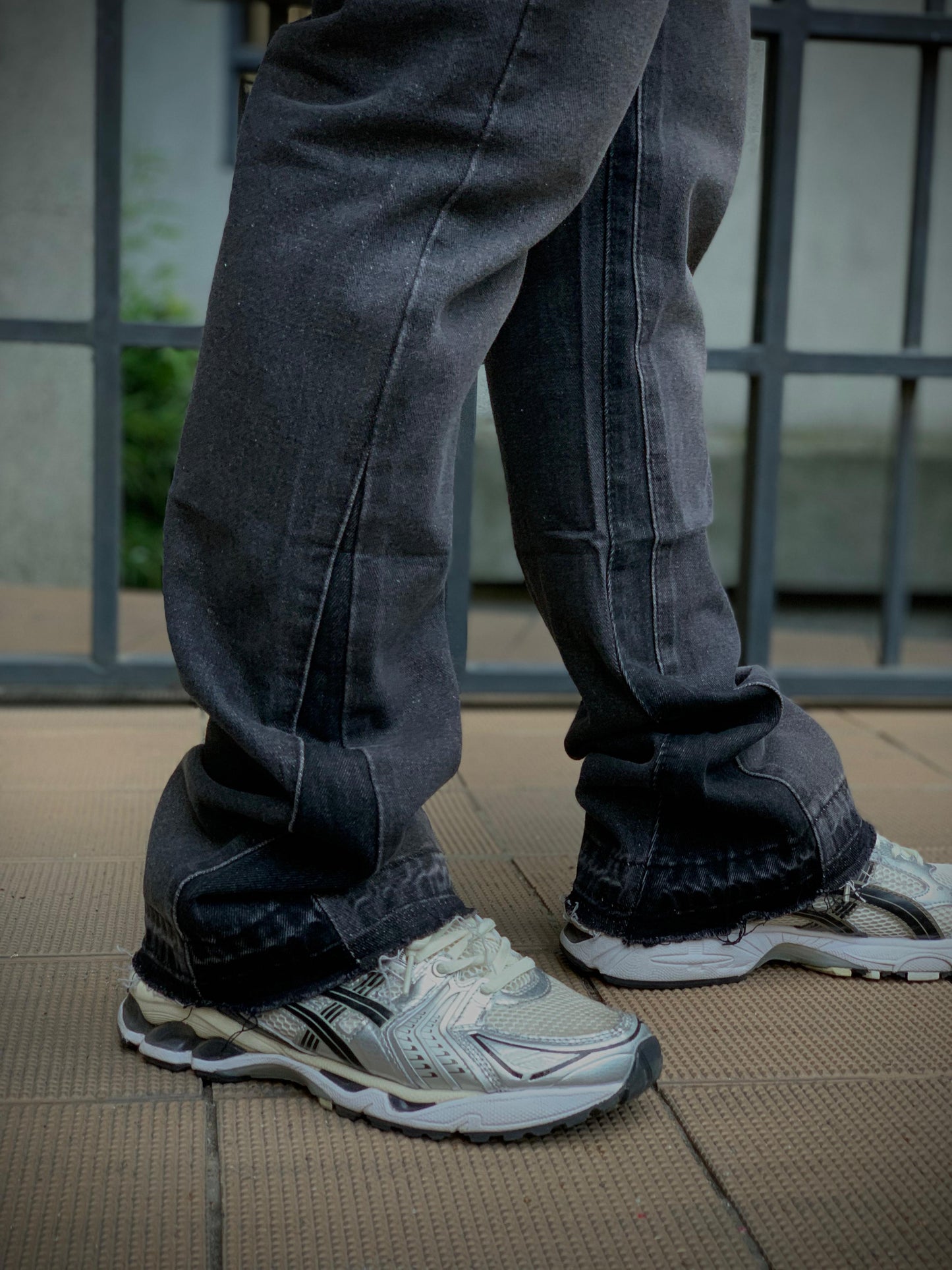 Pantalón tipo denim