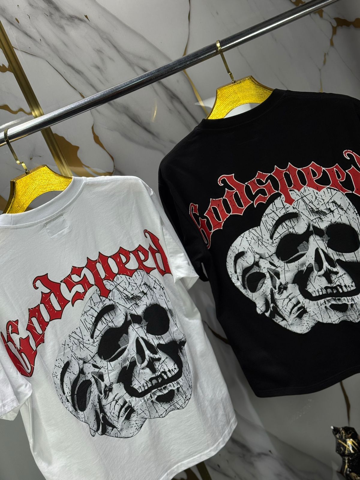 Variedad de camisetas