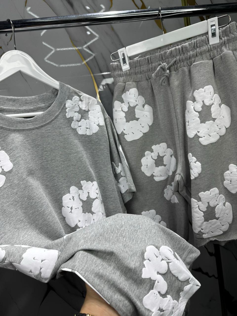 Conjunto de camiseta y pantalón corto