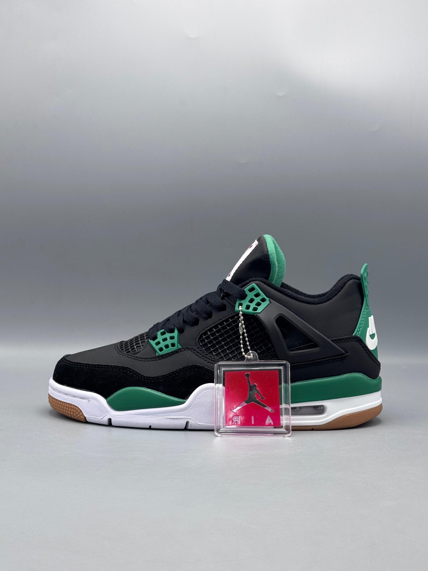 Air Jordan 4 SB Dark Pine Green