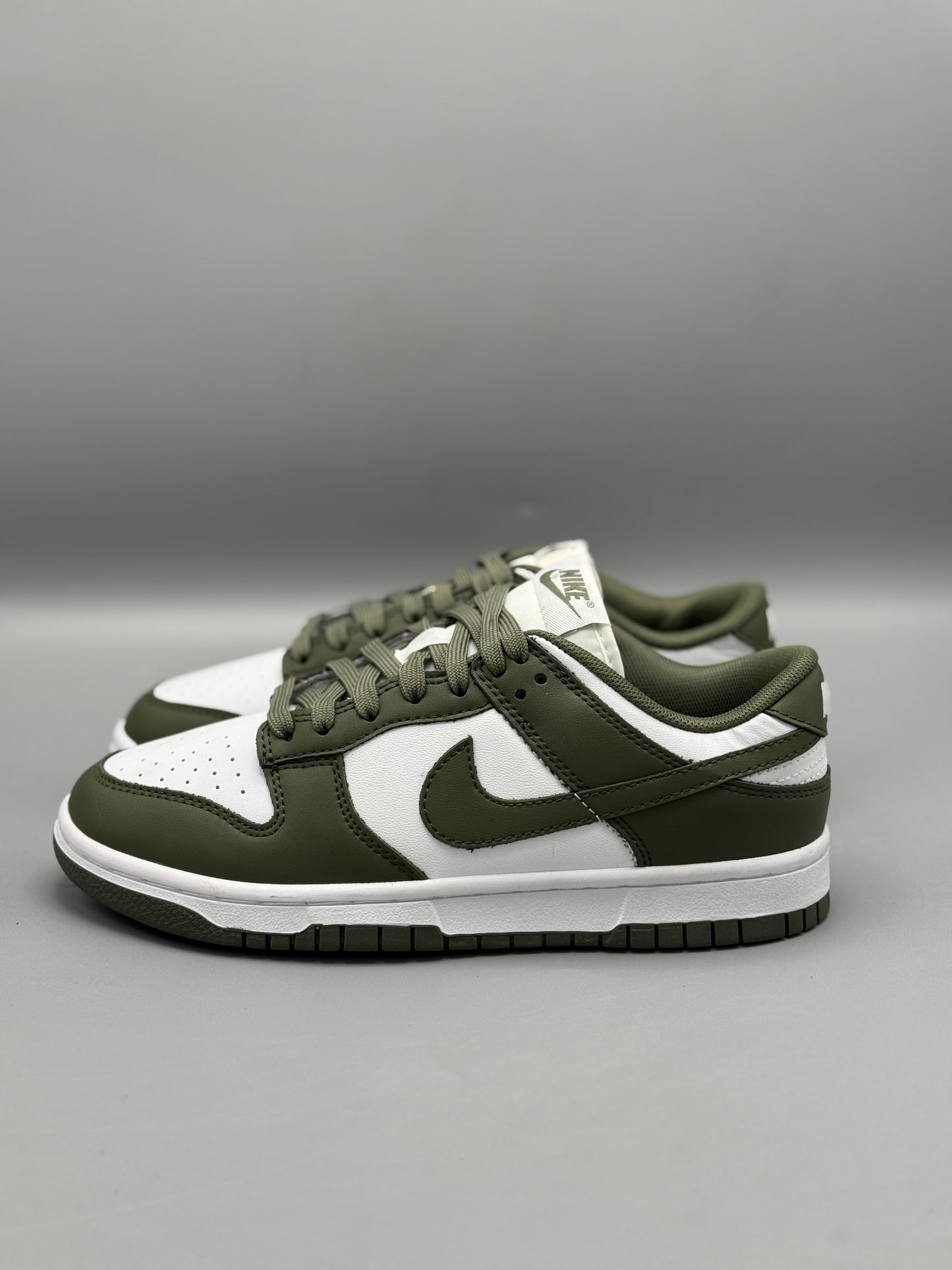 Nike Dunk Low "Olive"