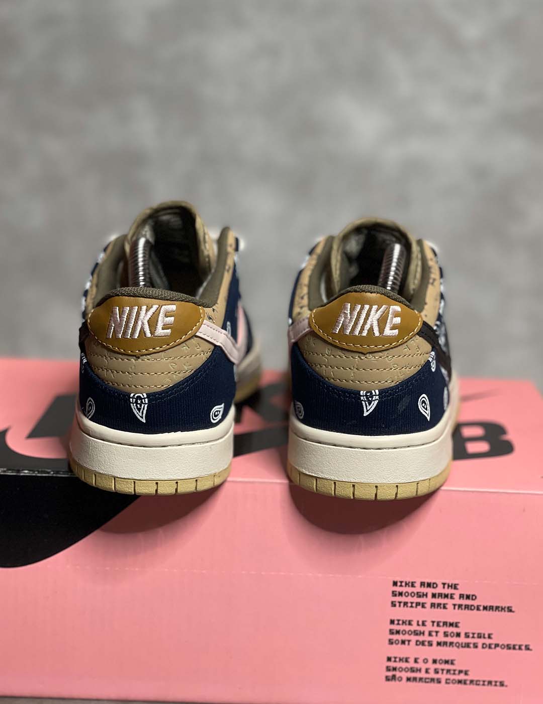 Nike SB Dunk Low x Travis Scott