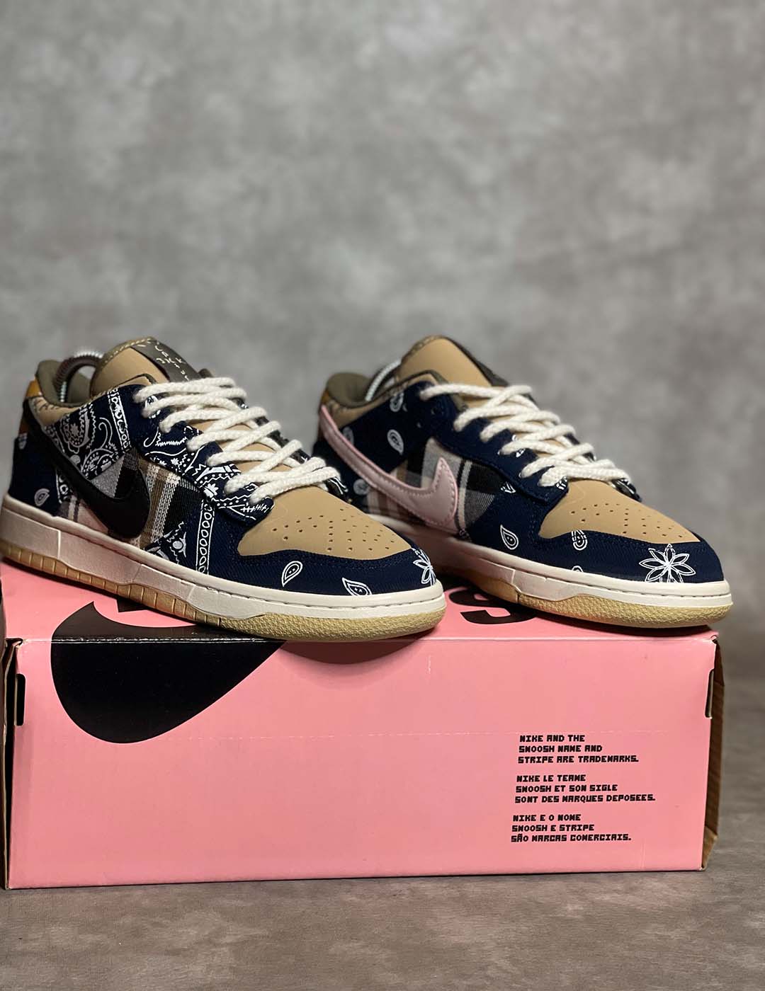 Nike SB Dunk Low x Travis Scott