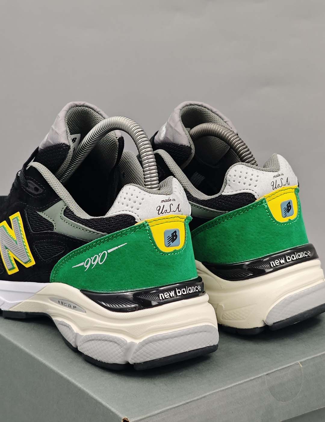 New Balance M990CP3