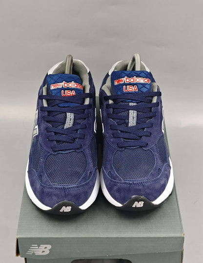 New Balance 990v3