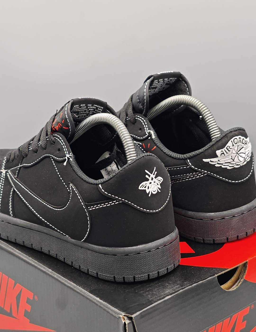 Jordan 1 Travis Scott "Black Phantom"