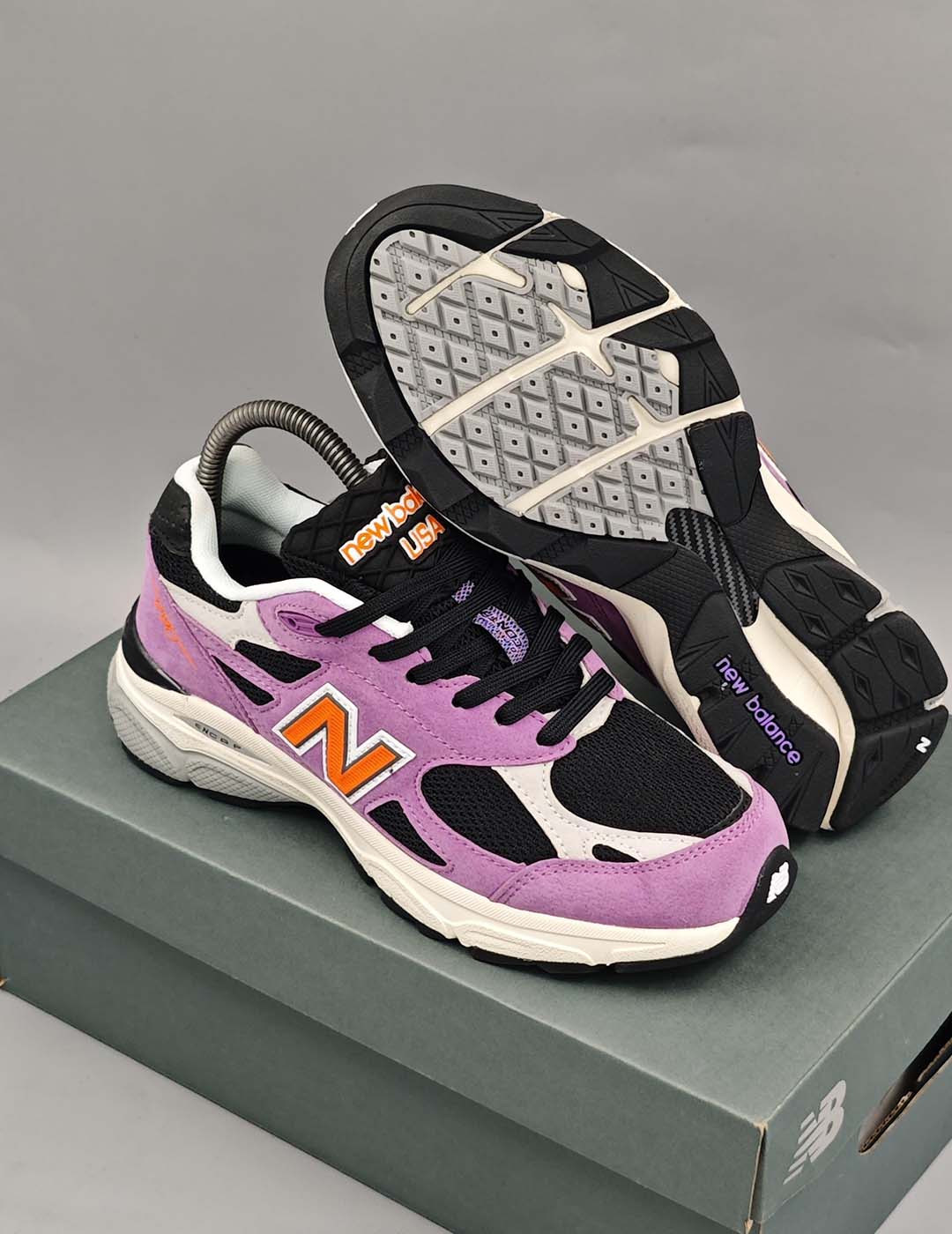 New Balance 990v3