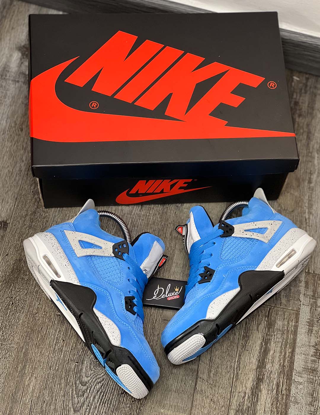Jordan Retro 4 University Blue Oreo