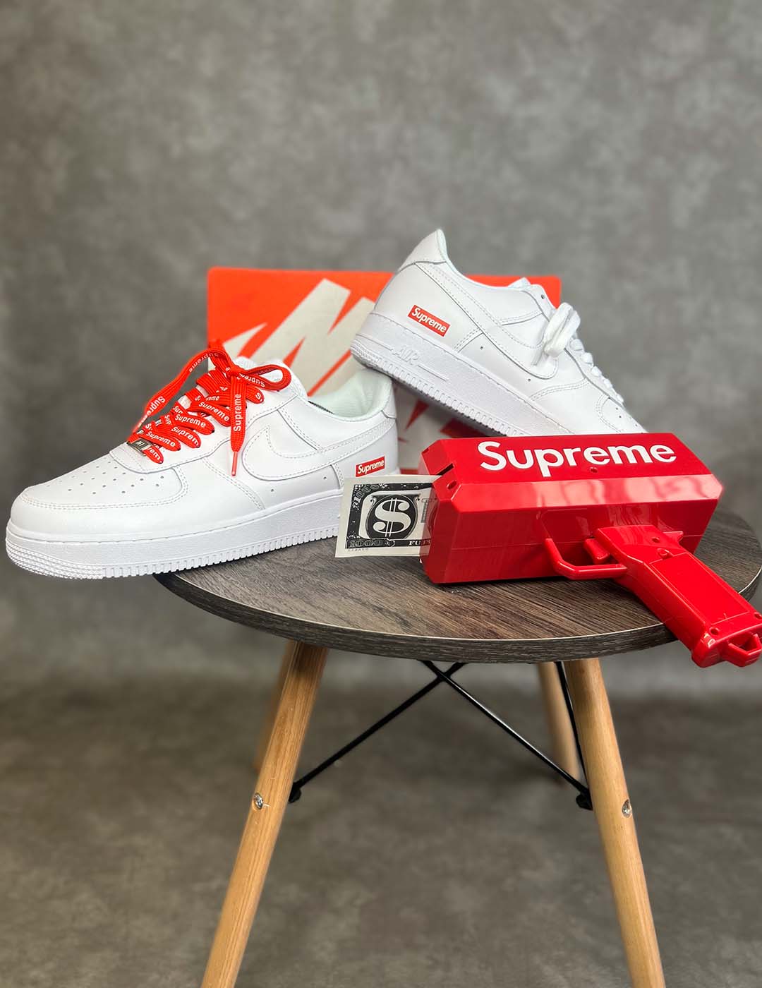 Nike Air Force 1 x Supreme