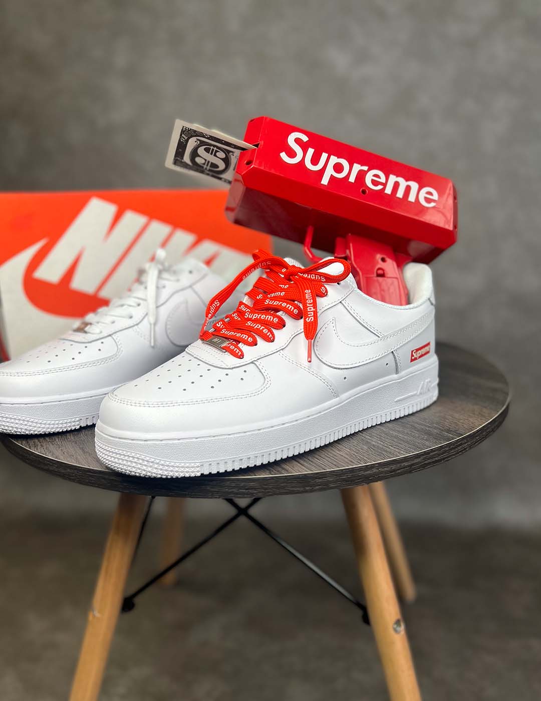 Nike Air Force 1 x Supreme