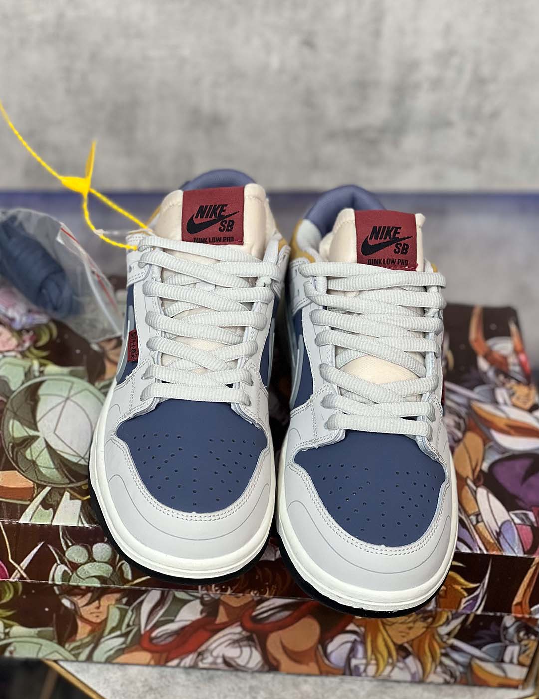 Nike SB Dunk "Caballeros del Zodiaco" Hyoga