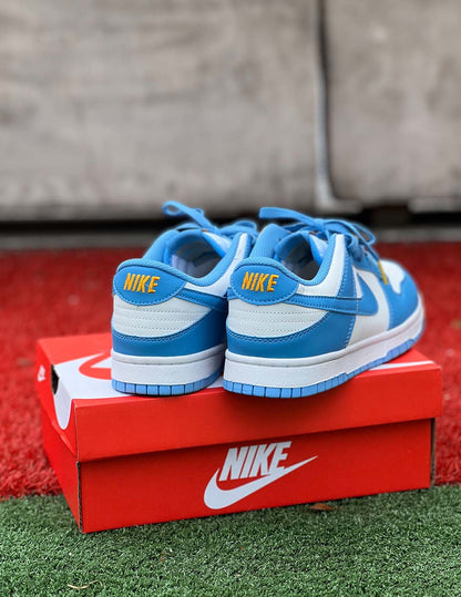 Nike SB Dunk Low Retro